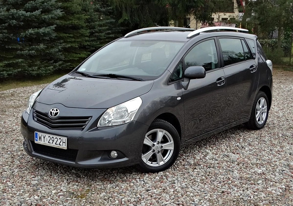 Toyota Verso cena 20800 przebieg: 241000, rok produkcji 2009 z Witnica małe 154